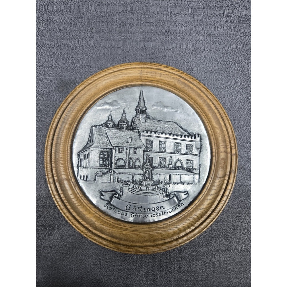 Vintage Göttingen Germany Pewter Wall Plaque Rathaus Gänselieselbrunnen Oak